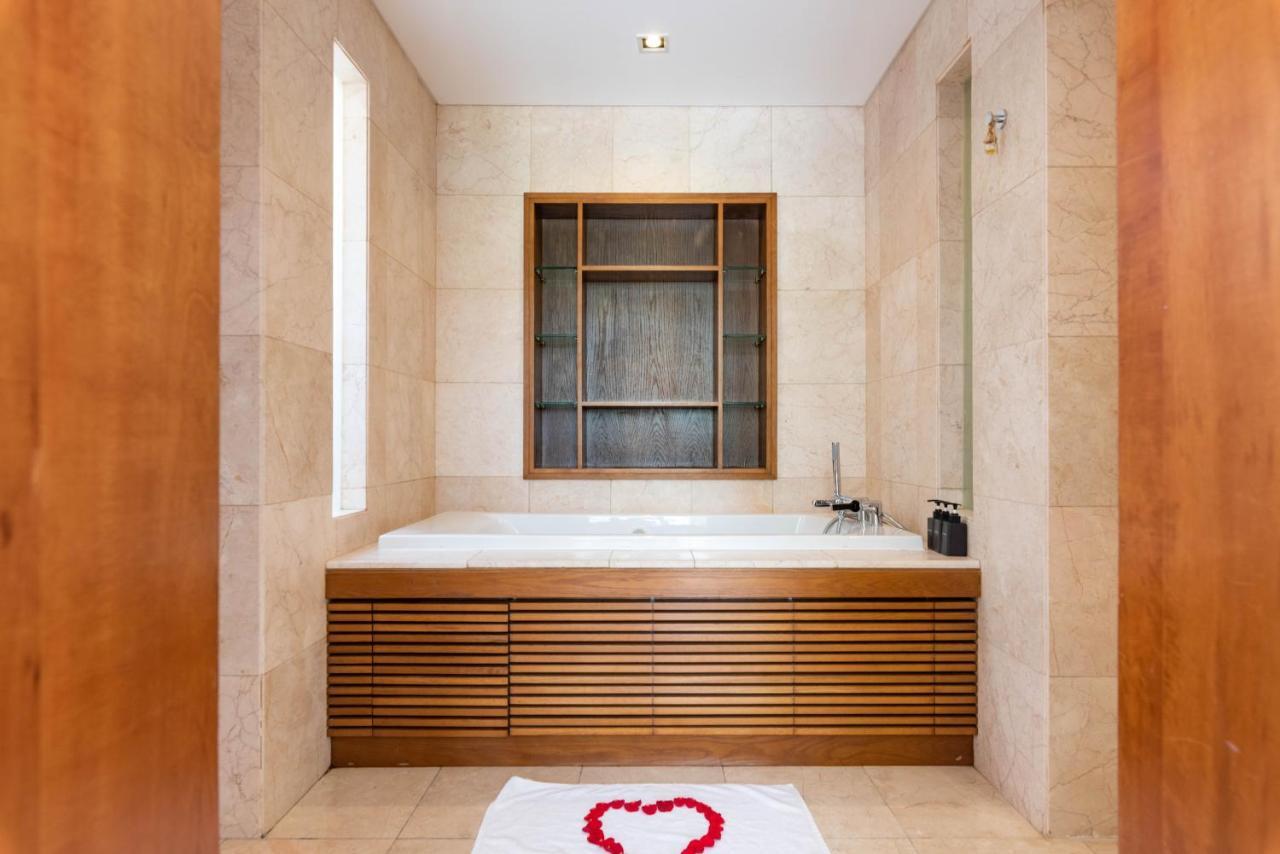 Emblem Sea 2 Bedroom Villas Da Nang Exterior photo